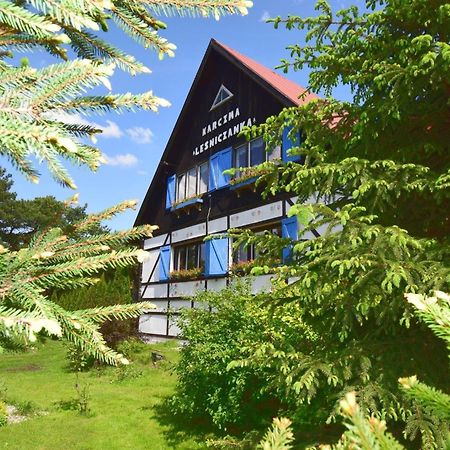 Karczma Lesniczanka Acomodação com café da manhã Wielbark Exterior foto